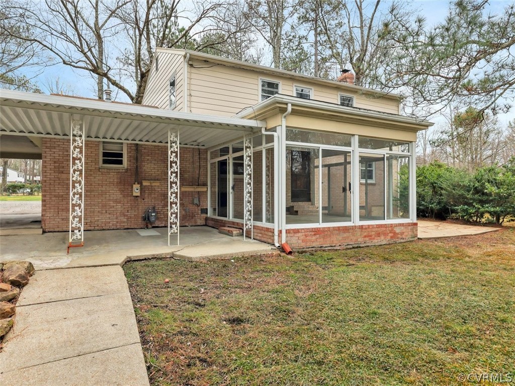 606 Heathfield Road Henrico, VA 23229 - Photo 33 of 35 a view of a house with a outdoor space