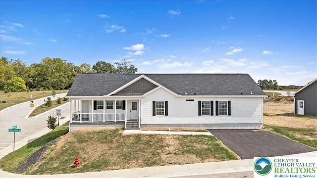 $278,477 | 1412 Heytesbury Road, Walnutport, PA 18088