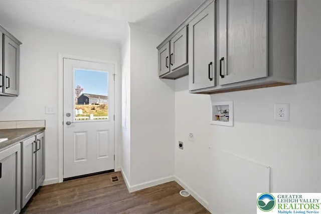 $278,477 | 1412 Heytesbury Road, Walnutport, PA 18088