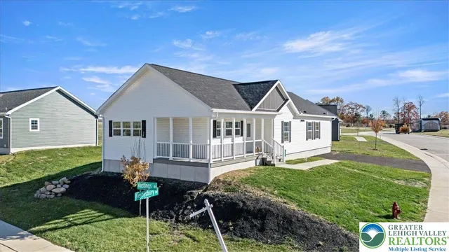 $278,477 | 1412 Heytesbury Road, Walnutport, PA 18088