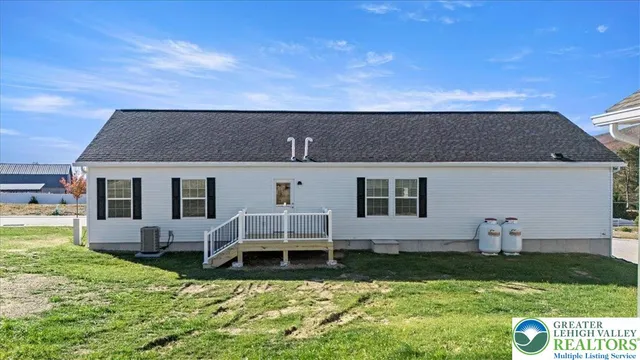 $278,477 | 1412 Heytesbury Road, Walnutport, PA 18088