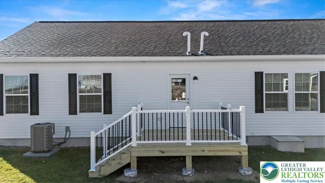 $278,477 | 1412 Heytesbury Road, Walnutport, PA 18088