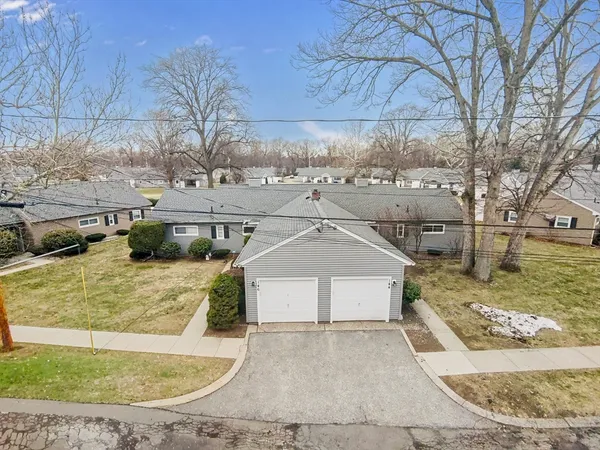 $229,900 | 144 Horseshoe Drive, Unit 144, Chicopee, MA 01022