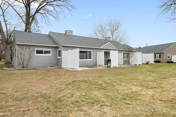 $229,900 | 144 Horseshoe Drive, Unit 144, Chicopee, MA 01022