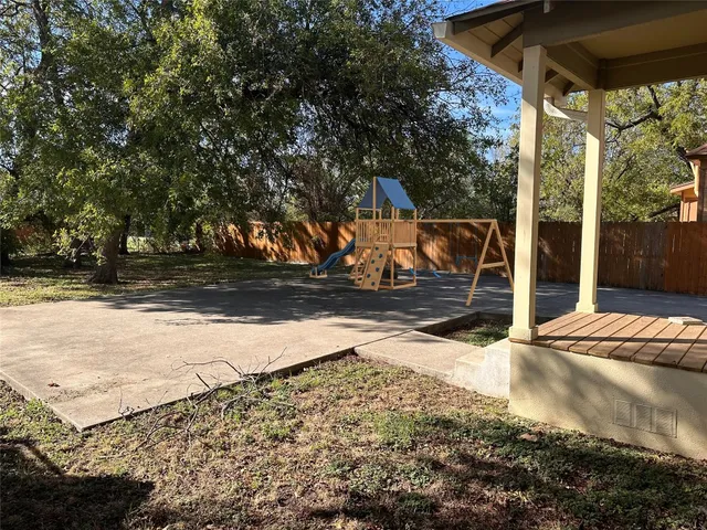 $2,300 | 1707 East 21st Street, Austin, TX 78722