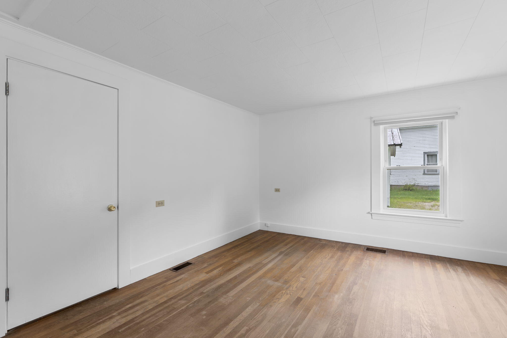 148 High Street Paris, ME 04281 - Photo 10 of 17 13-web-or-mls-DSC04697