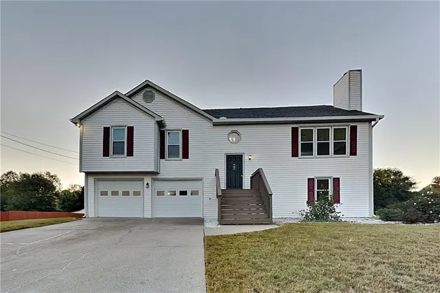 $2,250 | 210 Meadow View Drive, Grayson, GA 30017