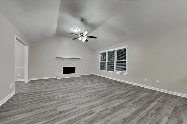 $2,250 | 210 Meadow View Drive, Grayson, GA 30017