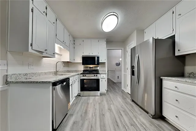 $2,250 | 210 Meadow View Drive, Grayson, GA 30017