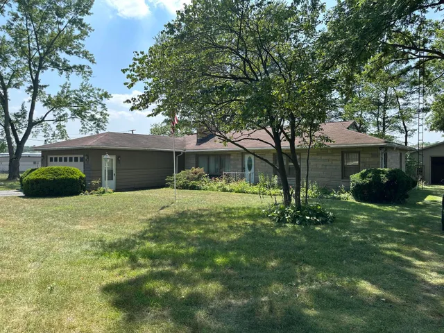 $210,000 | 2120 South 3rd Street, Niles, MI 49120