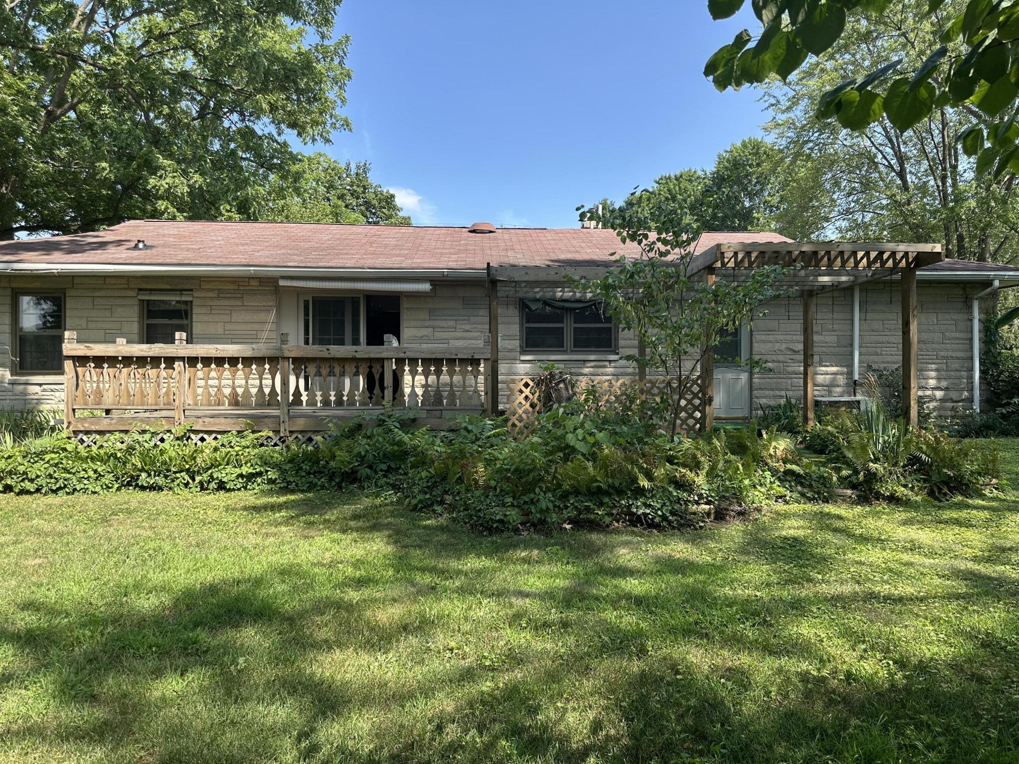 2120 South 3rd Street Niles, MI 49120 - Photo 2 of 16 IMG_1904