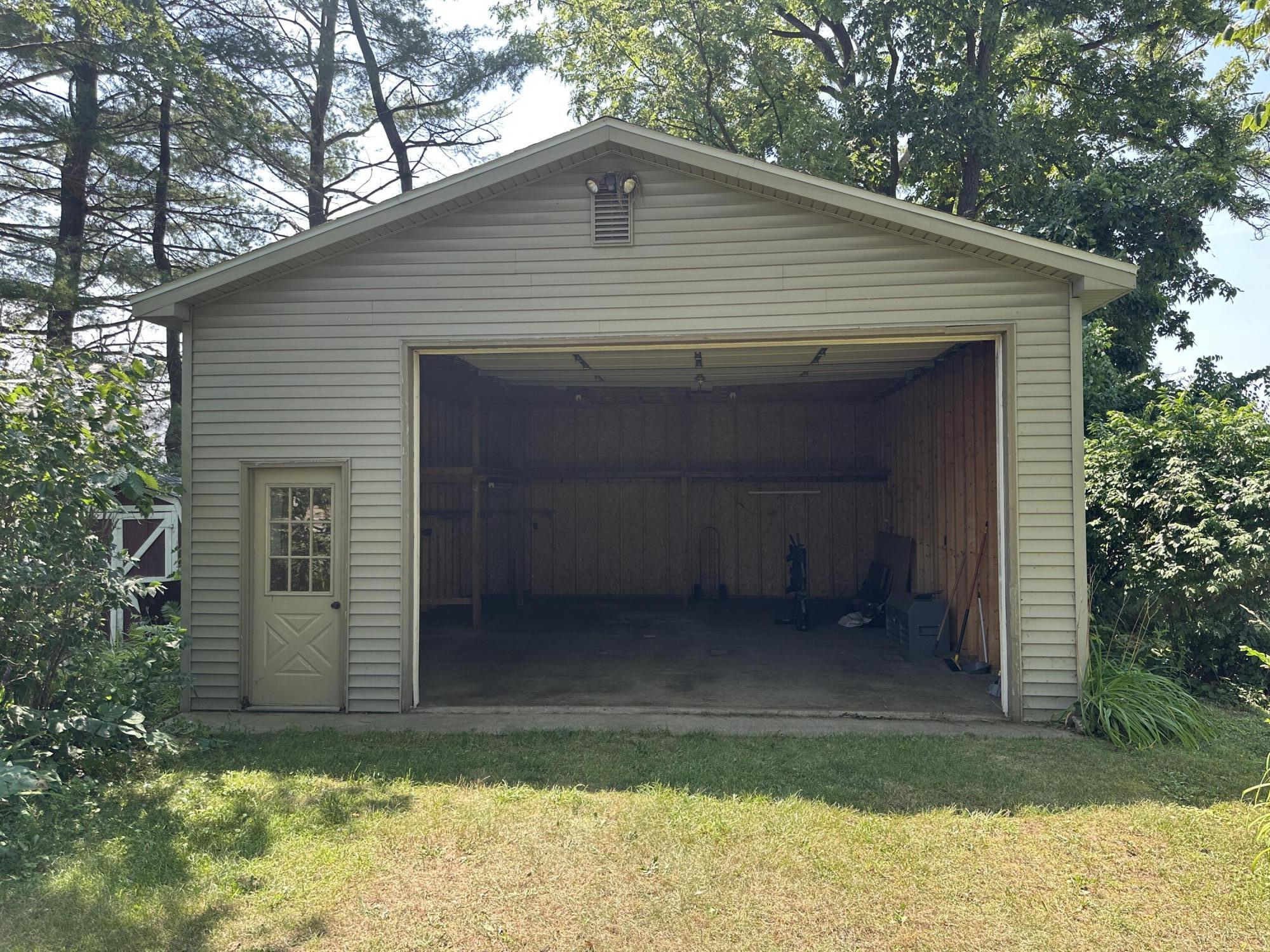 2120 South 3rd Street Niles, MI 49120 - Photo 4 of 16 IMG_1902