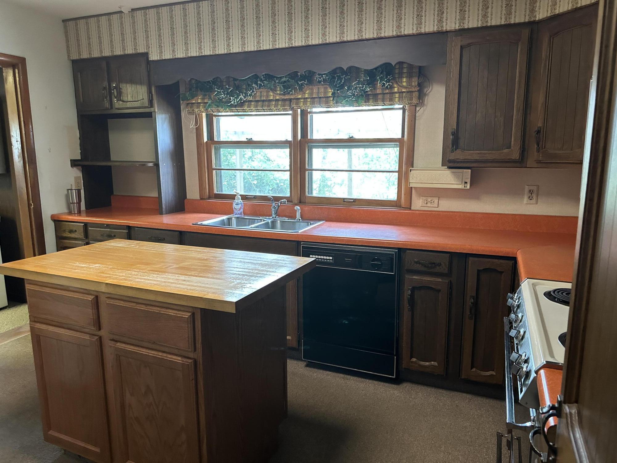 2120 South 3rd Street Niles, MI 49120 - Photo 7 of 16 IMG_1910