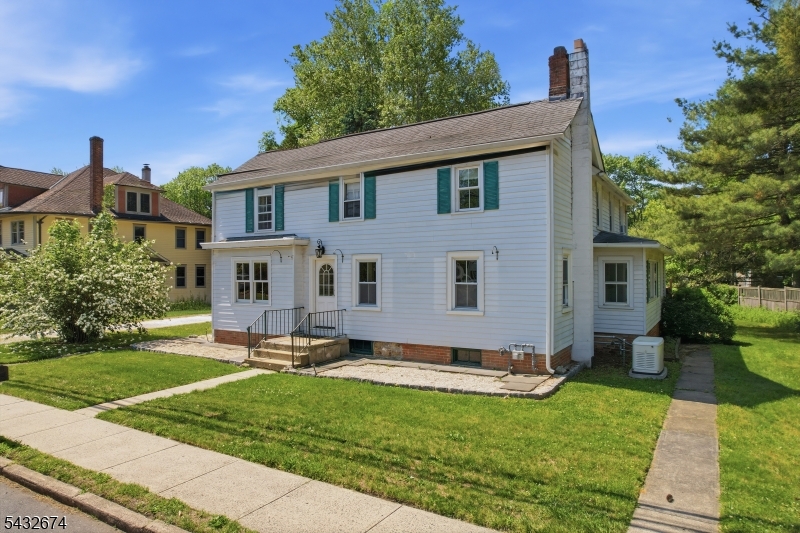 415 Village Road East West Windsor, NJ 08550 - Photo 2 of 33
