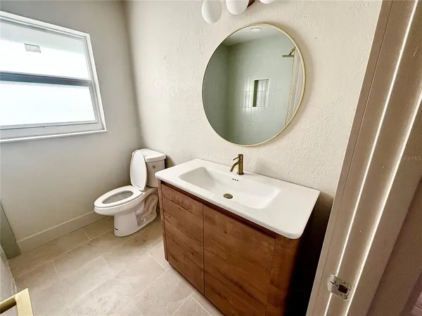 $3,200 | 644 Manor Drive West, Dunedin, FL 34698