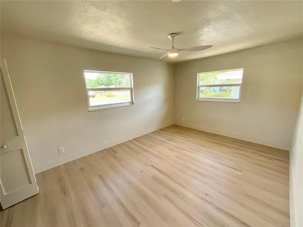 $3,200 | 644 Manor Drive West, Dunedin, FL 34698