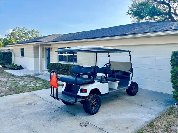 $3,200 | 644 Manor Drive West, Dunedin, FL 34698