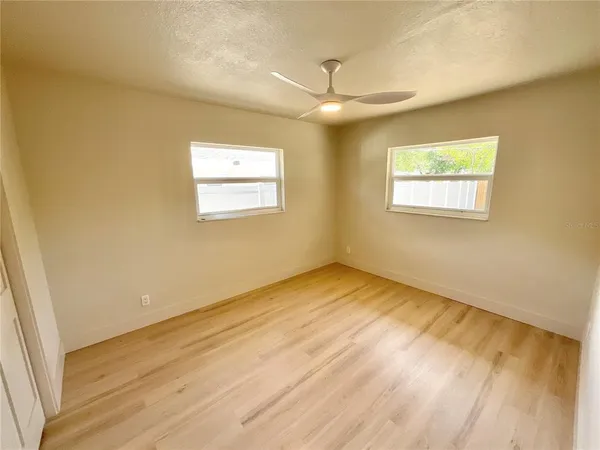 $3,200 | 644 Manor Drive West, Dunedin, FL 34698