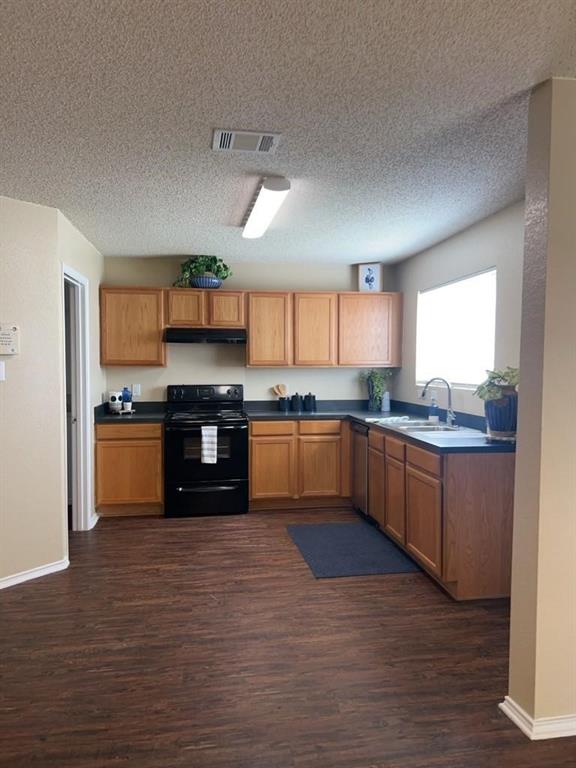 1836 Vineridge Lane Burleson, TX 76028 - Photo 5 of 17