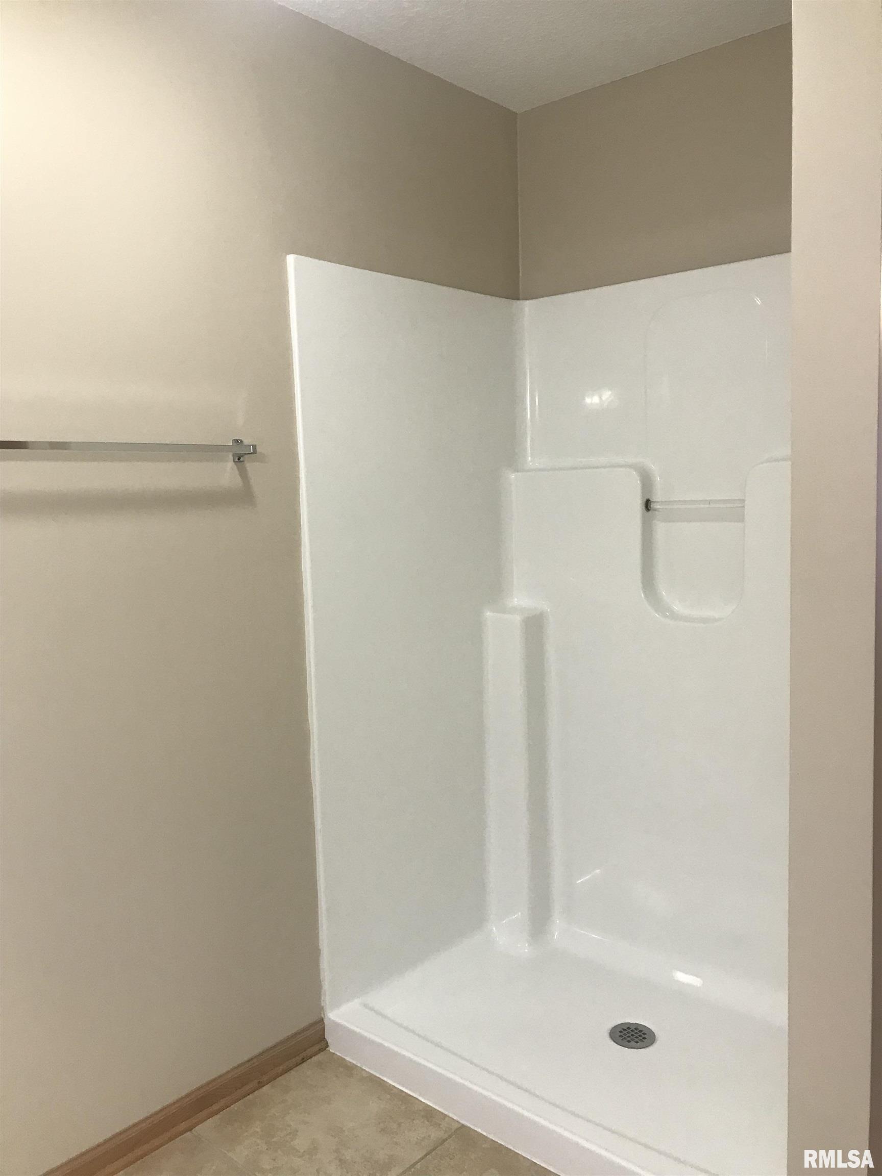 18 Cherry Hill Hampton, IL 61256 - Photo 15 of 20