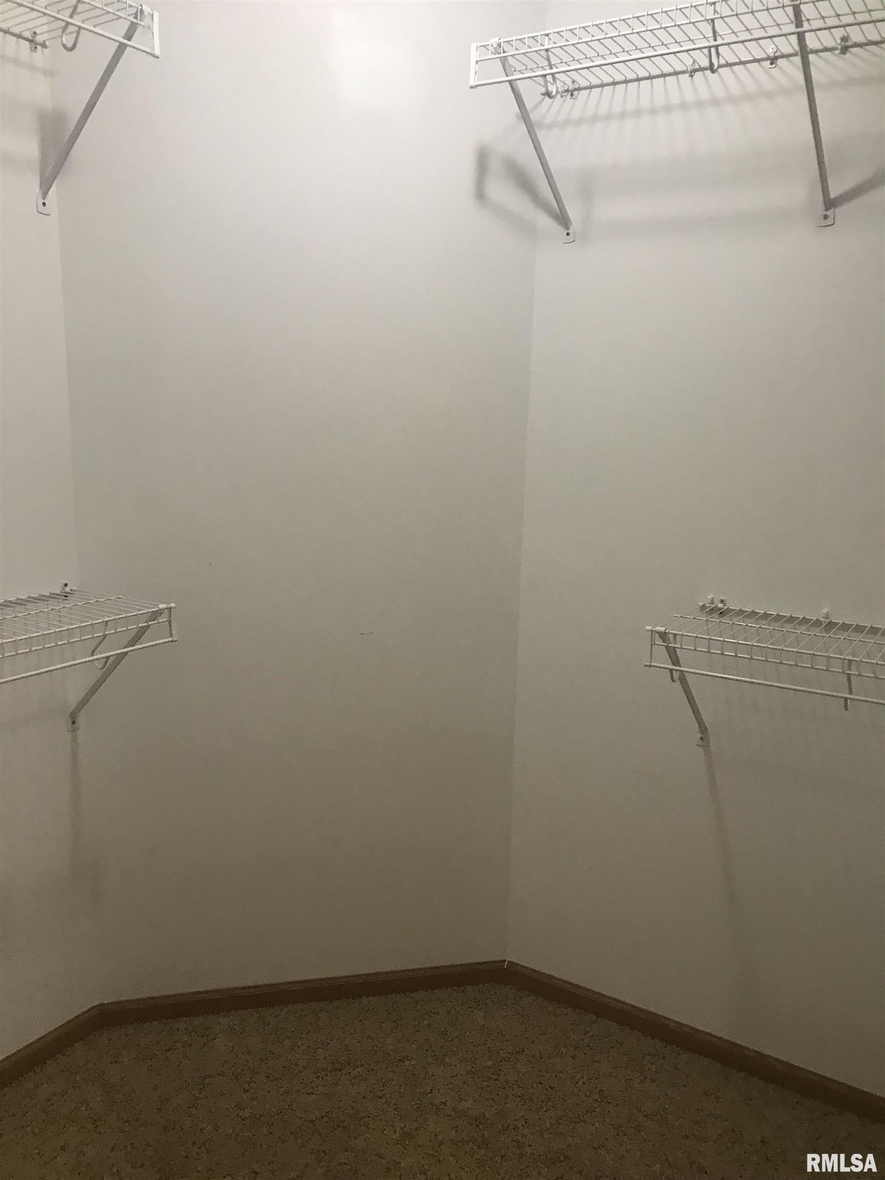 18 Cherry Hill Hampton, IL 61256 - Photo 16 of 20