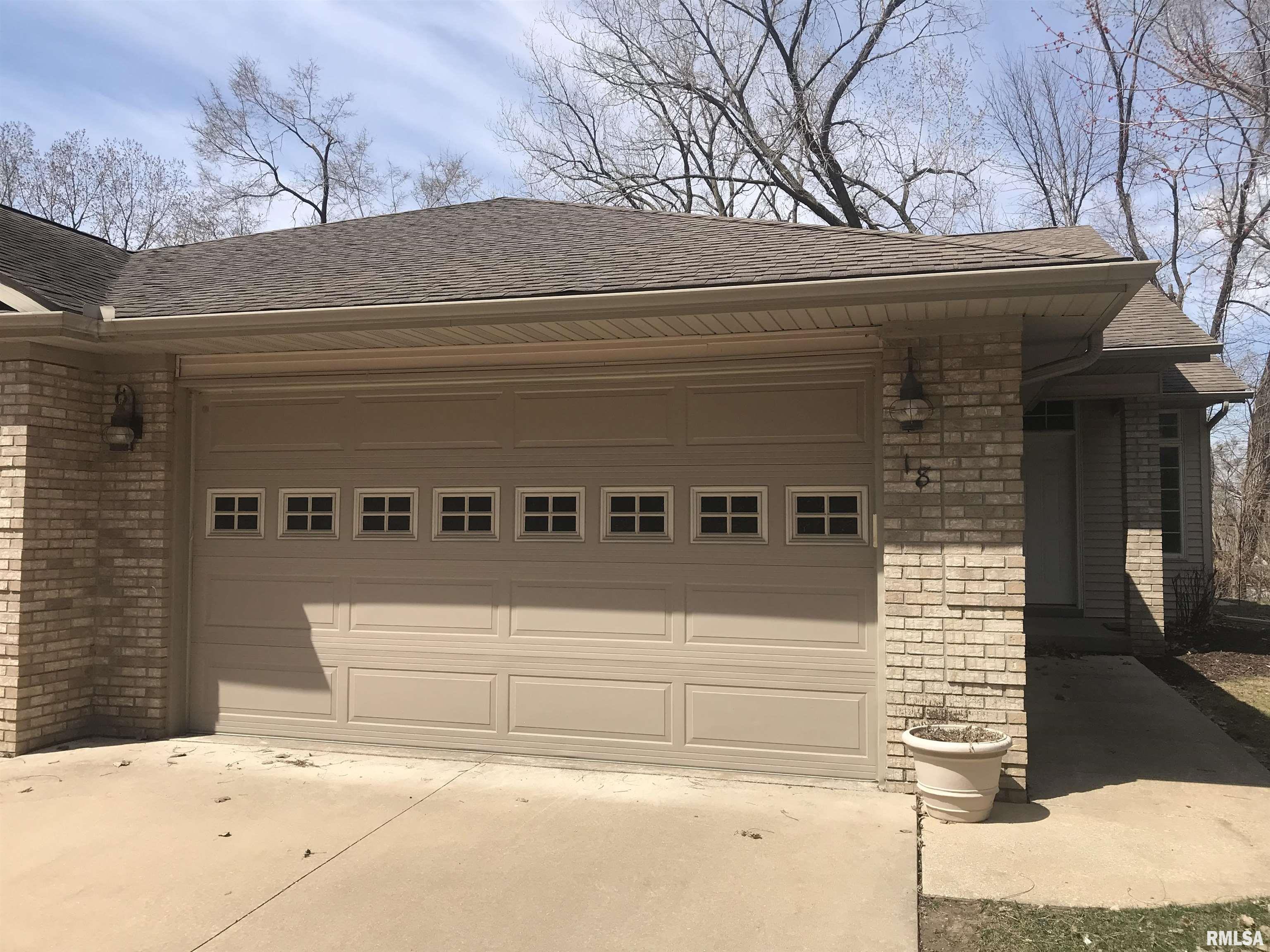 18 Cherry Hill Hampton, IL 61256 - Photo 2 of 20