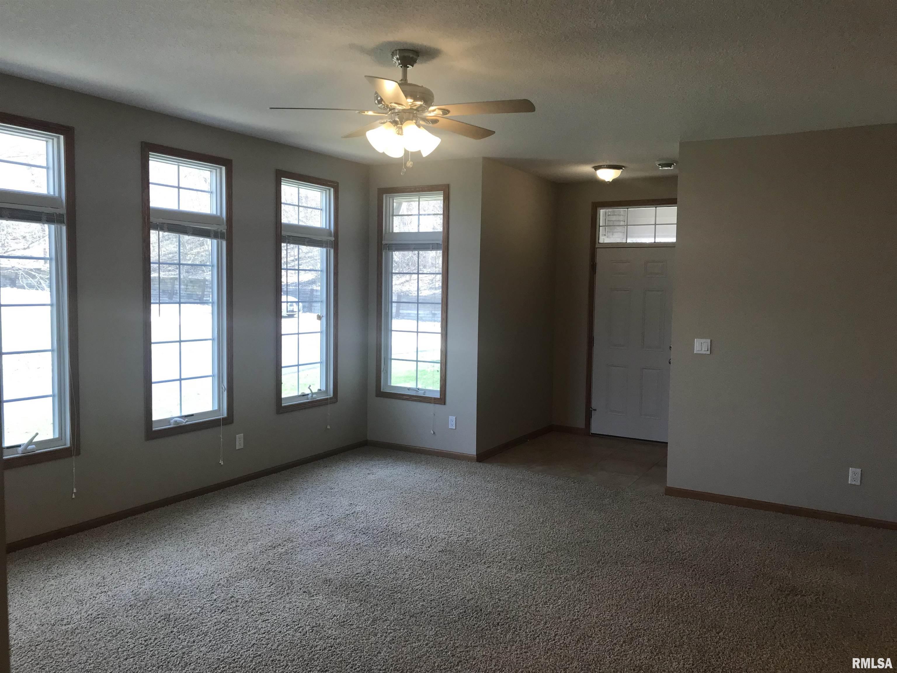 18 Cherry Hill Hampton, IL 61256 - Photo 7 of 20