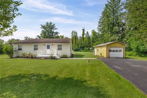 $149,900 | 9080 Old State Route 31, Lyons, NY 14489