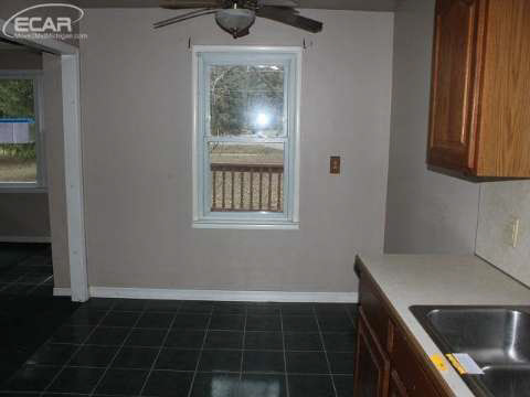 8420 Coldwater Road Flushing, MI 48433 - Photo 18 of 21 20435265-17.JPG