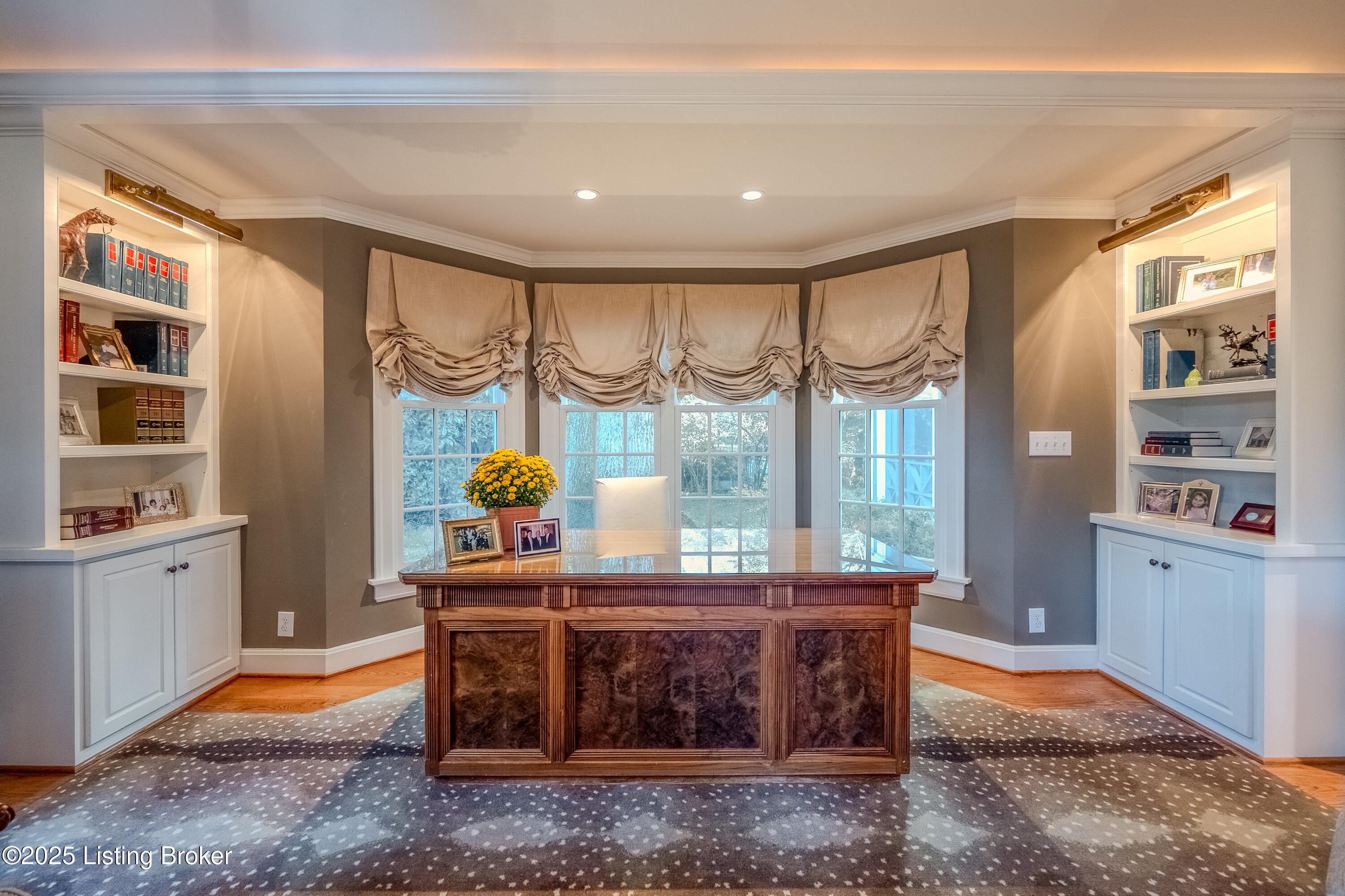 320 Mockingbird Hill Road Louisville, KY 40207 - Photo 9 of 68 A7405304-HDR