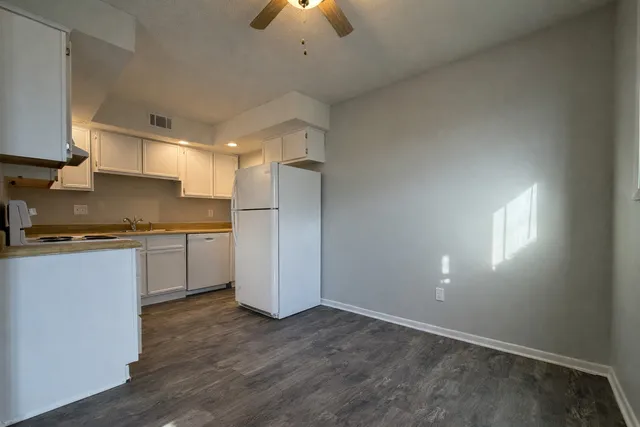 $895 | 2501 East 50th Street, Unit 1, Davenport, IA 52807