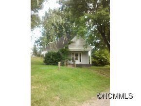 40 Star Ridge Road Canton, NC 28716 - Photo 1 of 1 a view of house with a yard