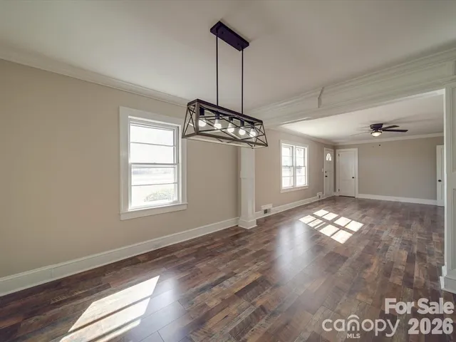 $335,000 | 2228 West Market St Extension, Cheraw, SC 29520