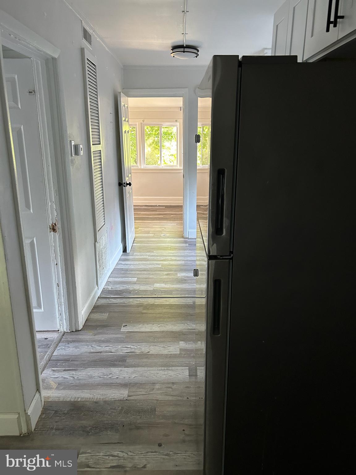 253 Harding Avenue, Unit 3 Clementon, NJ 08021 - Photo 4 of 9 a view of a entryway
