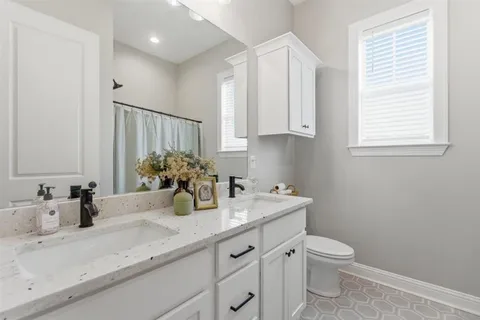 $355,000 | 4094 Camryn Road, Lake Charles, LA 70611