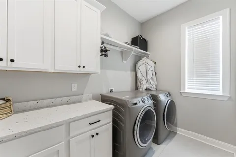 $355,000 | 4094 Camryn Road, Lake Charles, LA 70611