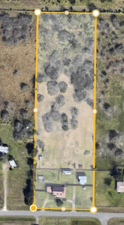 12212 County Road 1336 Sinton, TX 78387 - Photo 15 of 15 a bathroom with a shower