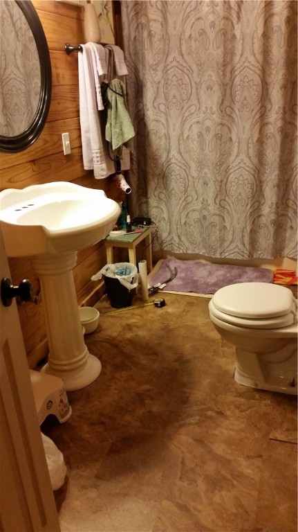 12212 County Road 1336 Sinton, TX 78387 - Photo 5 of 15 view of a room with gym equipment