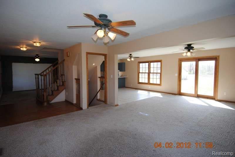 7627 Geirman Road Maybee, MI 48159 - Photo 4 of 17 Family Room..JPG