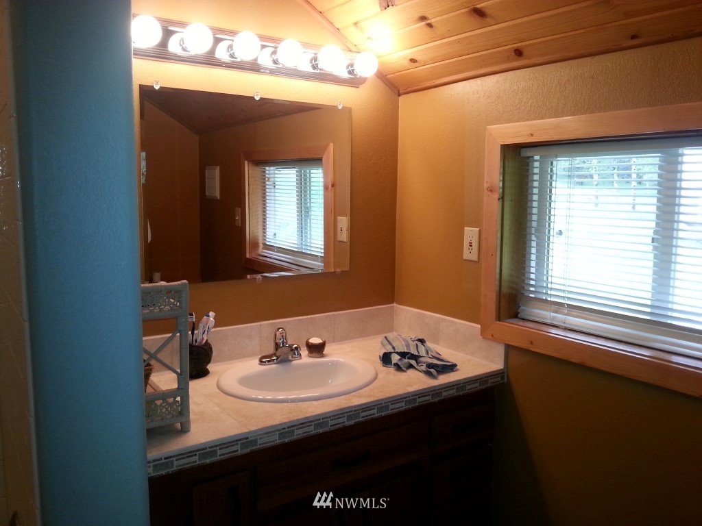 77 Rose Ridge Lane Republic, WA 99166 - Photo 11 of 25 Gallery Image 11