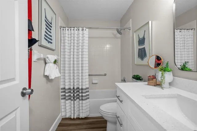 $389,900 | 1046 Almondwood Drive, Trinity, FL 34655