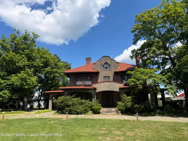 $950,000 | 2323 Highway 9, Germantown, NY 12526