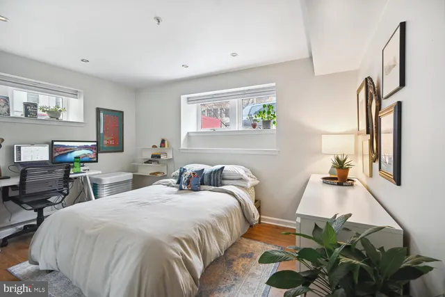 $2,700 | 1619 R Street Northwest, Unit LL3, Washington, DC 20009