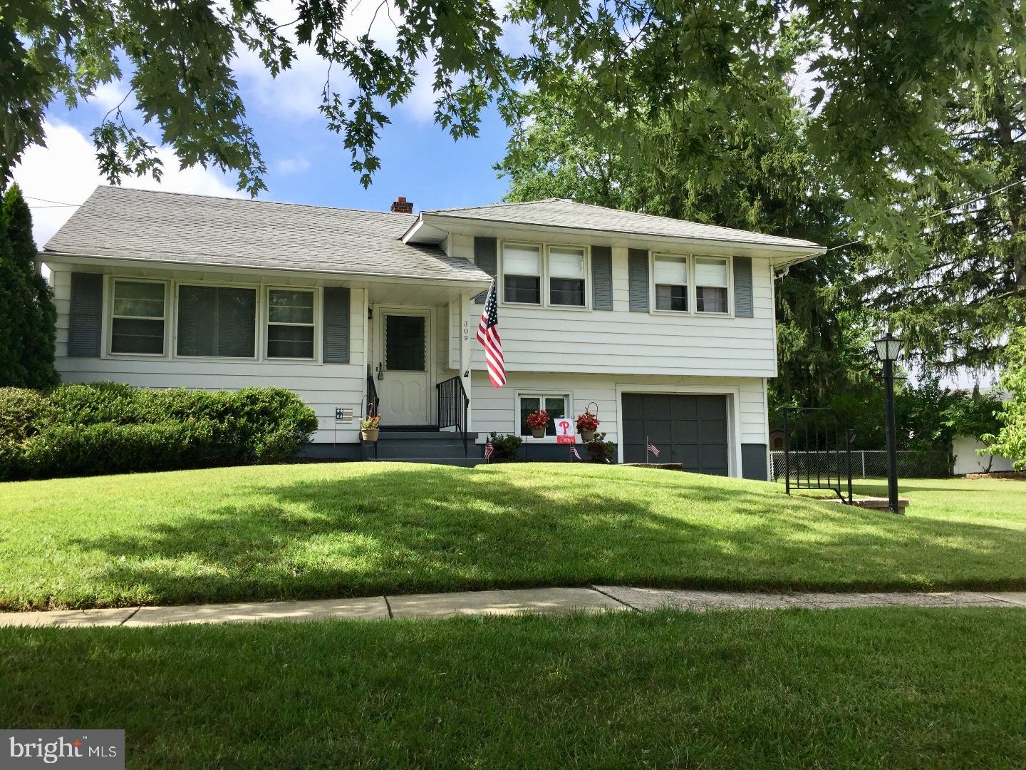 309 Magnolia Lane Riverside, NJ 08075 - Photo 1 of 25 Exterior Front