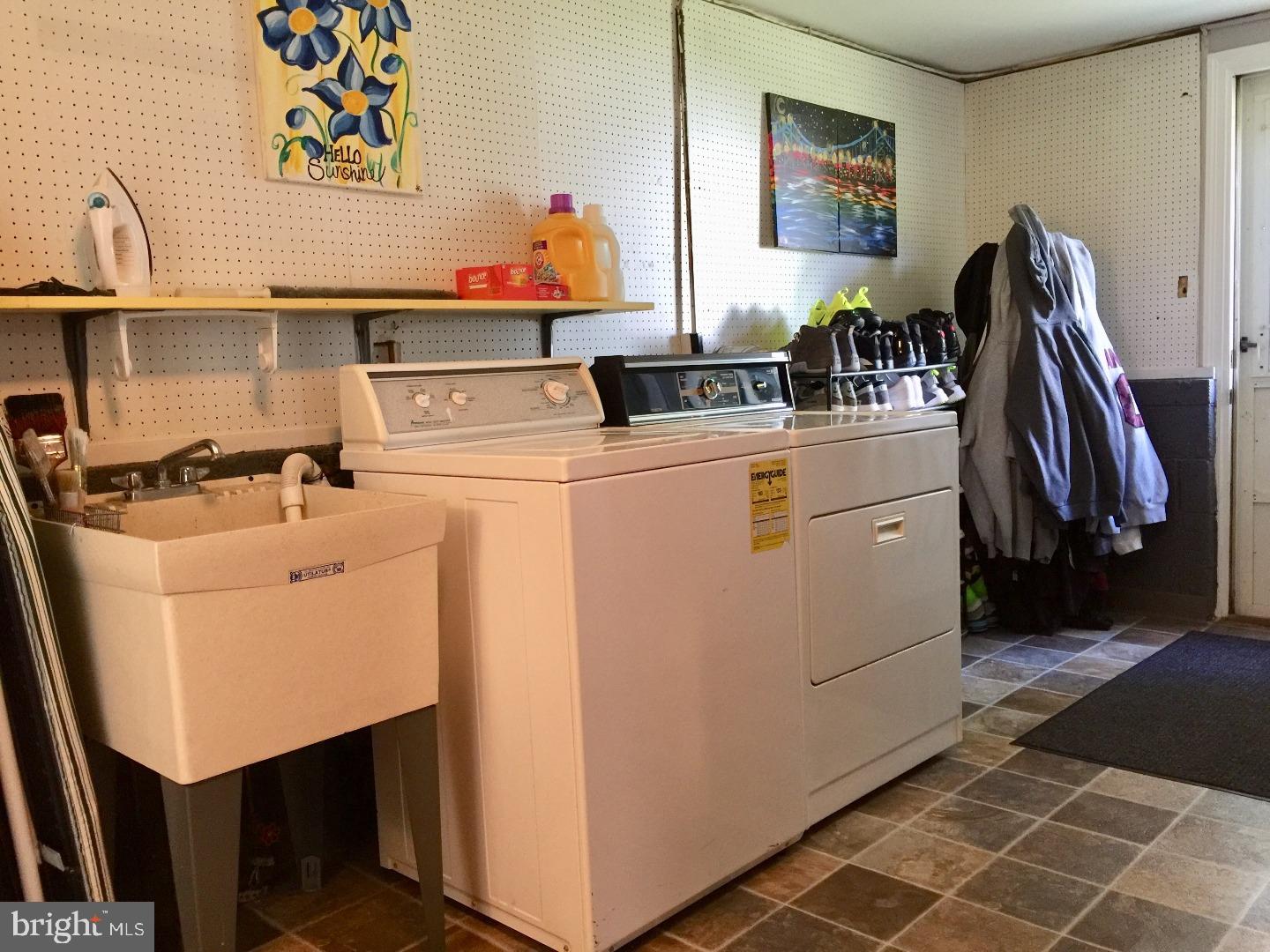 309 Magnolia Lane Riverside, NJ 08075 - Photo 12 of 25 Laundry Room