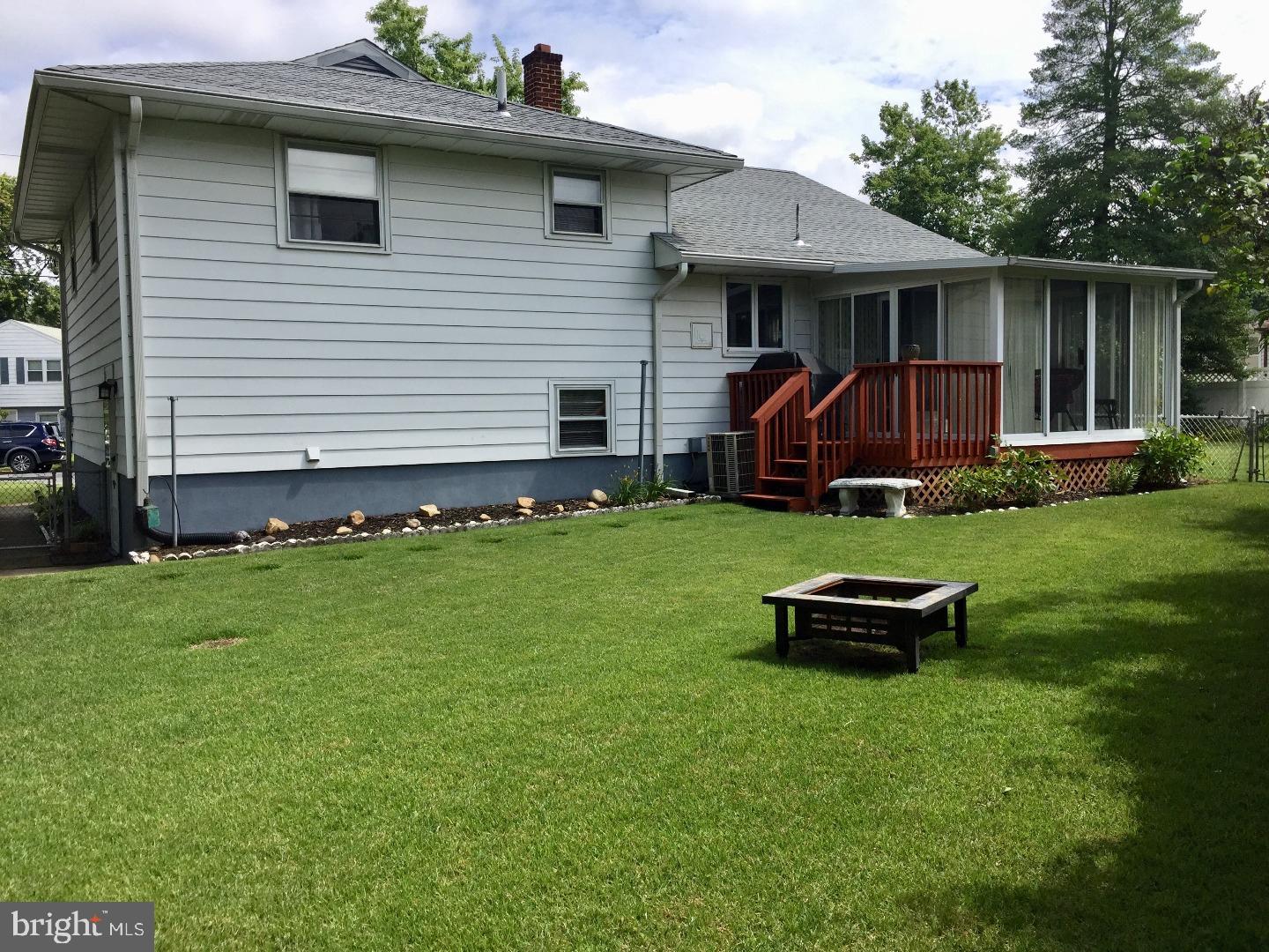 309 Magnolia Lane Riverside, NJ 08075 - Photo 22 of 25 Exterior Back