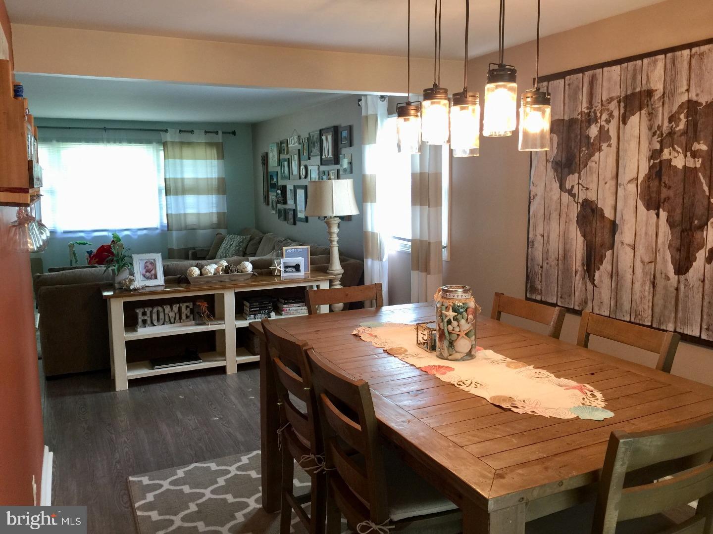 309 Magnolia Lane Riverside, NJ 08075 - Photo 5 of 25 Dining Room