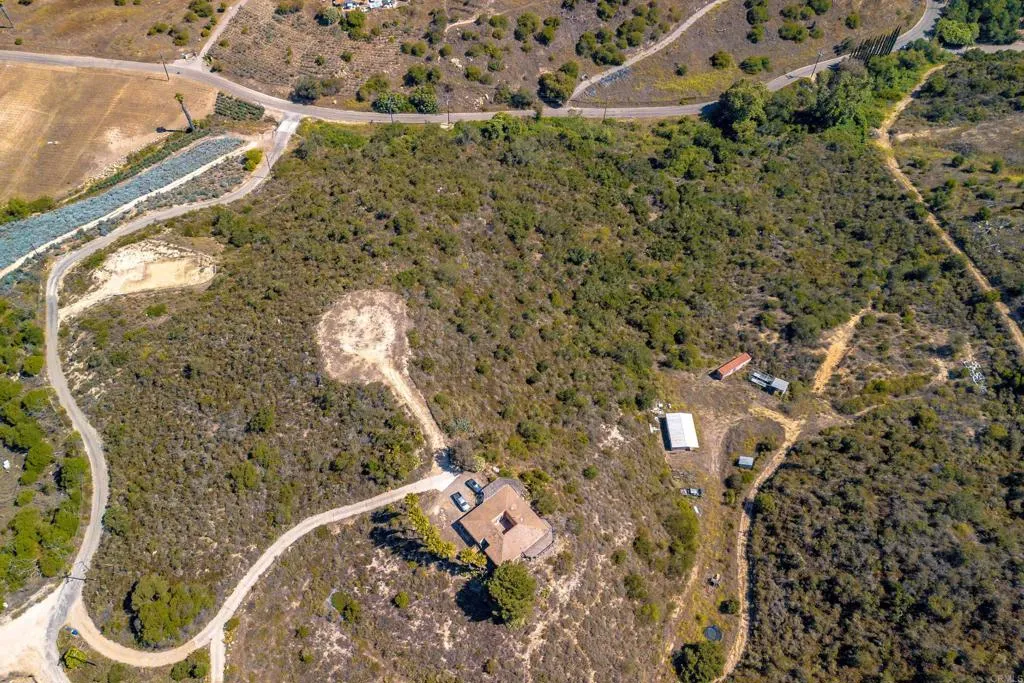 27 Daily Fallbrook, CA 92028 - Photo 16 of 34