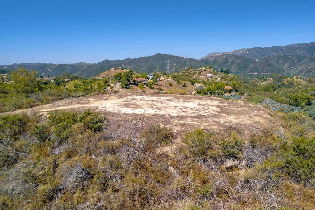 27 Daily Fallbrook, CA 92028 - Photo 5 of 34 a view of mountain view with mountains in the background
