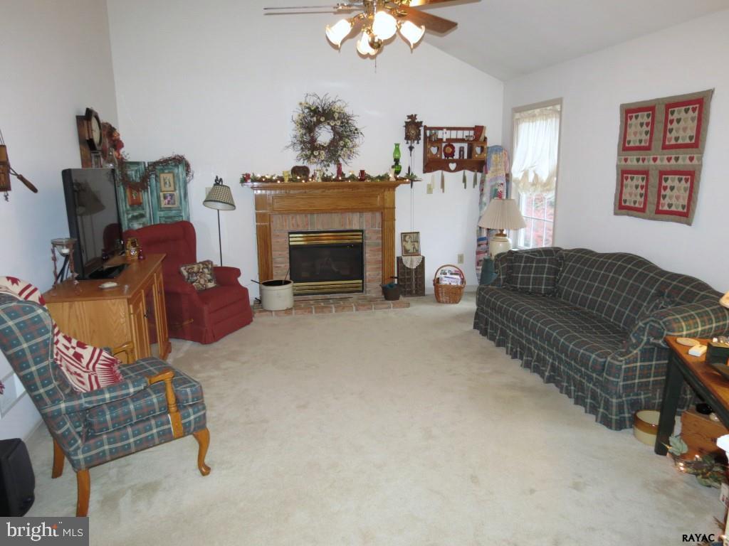 2825 Pilgrim Road York, PA 17406 - Photo 14 of 36 Gallery Image 14